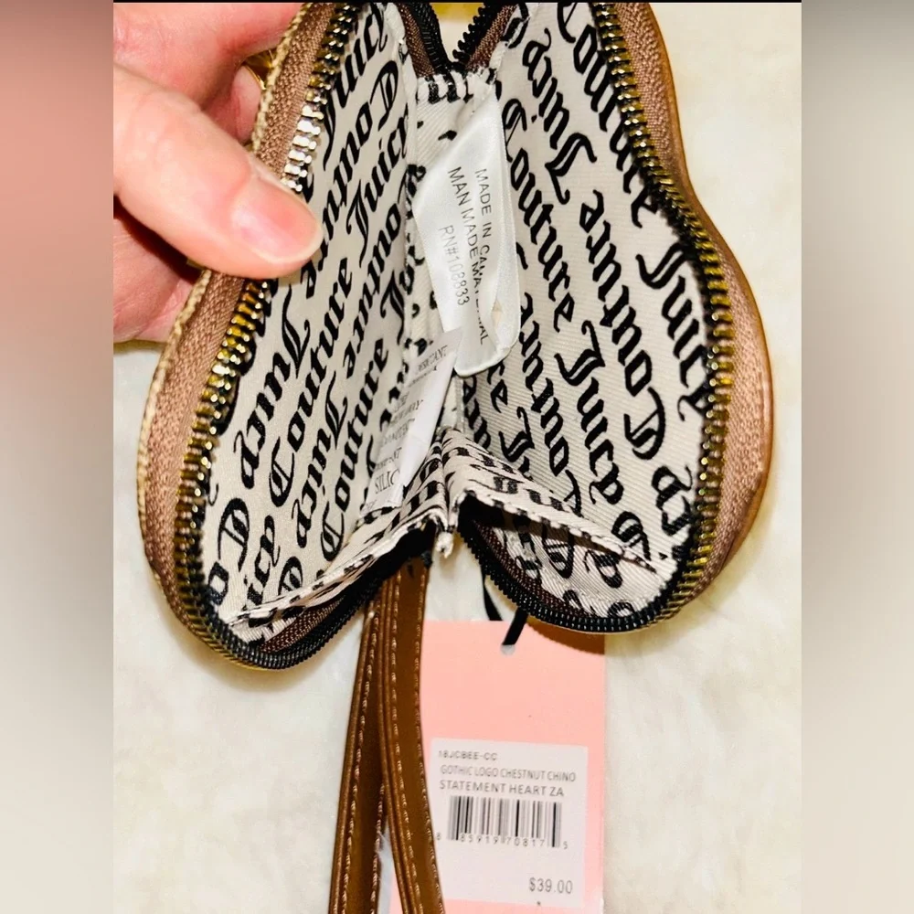 Juicy Couture Chestnut Brown Gold Statement heart wristlet - NWT MSRP $39 - Picture 4 of 4
